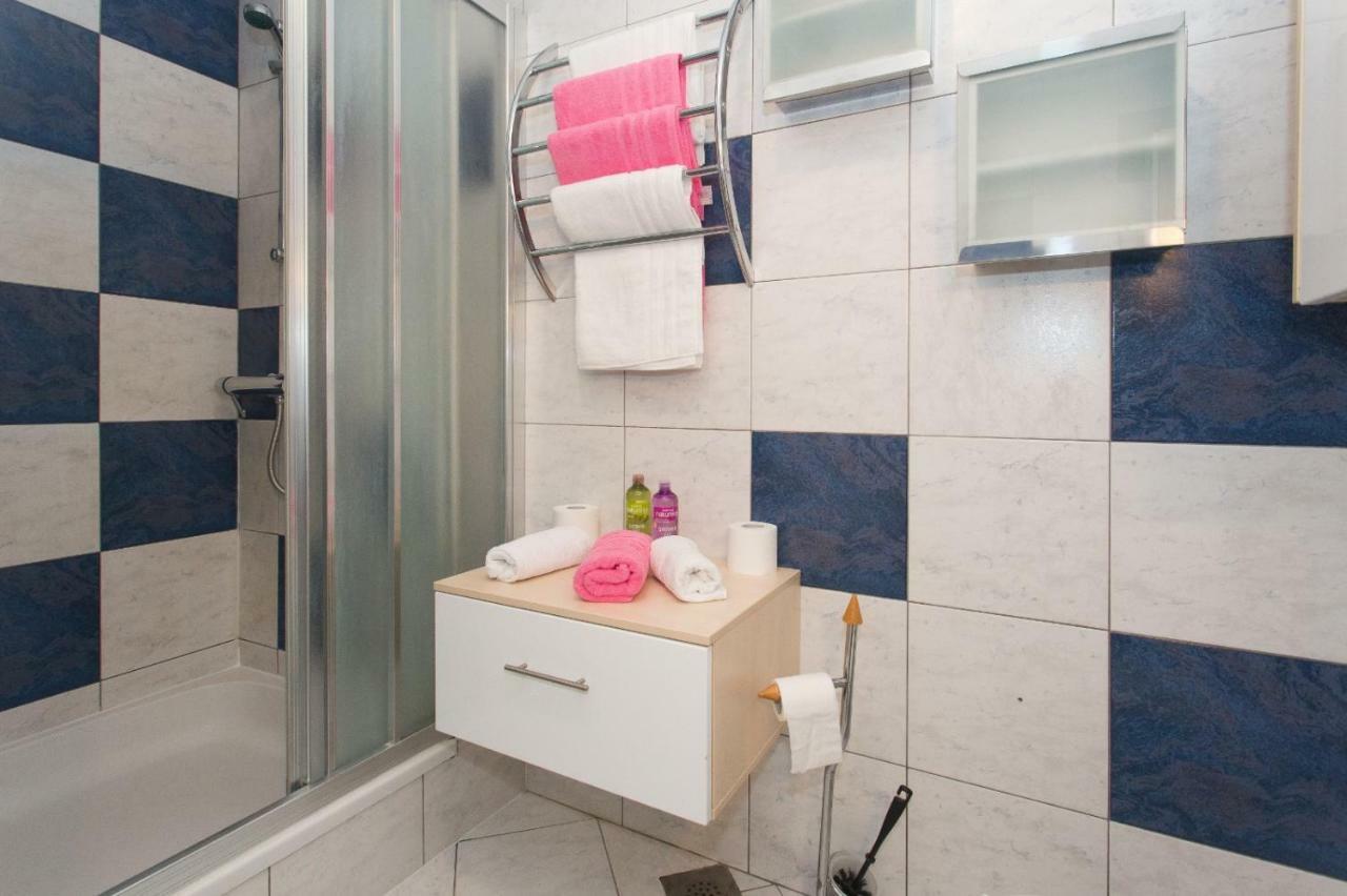 Apartmani Luis Kaštela المظهر الخارجي الصورة
