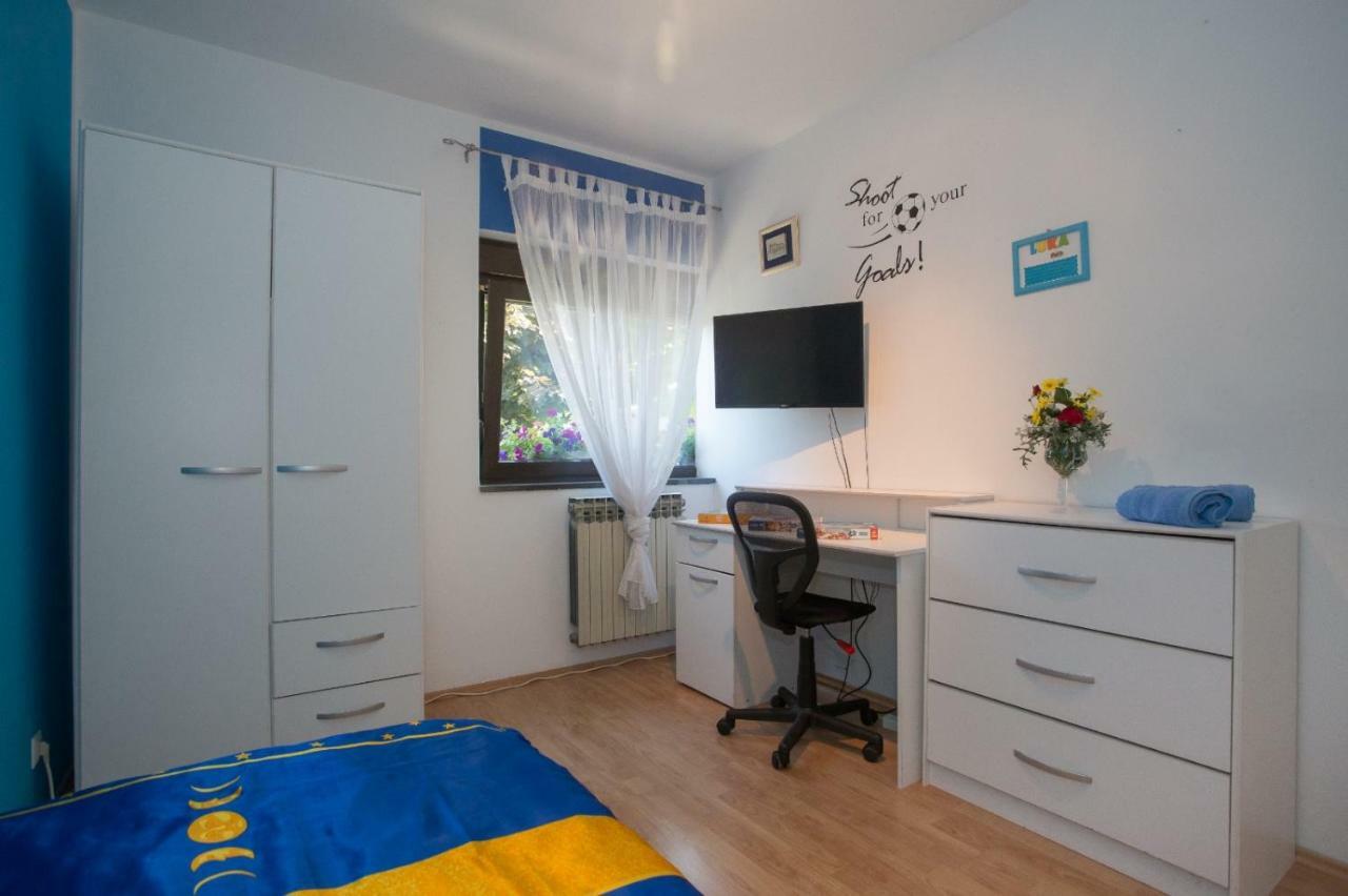 Apartmani Luis Kaštela المظهر الخارجي الصورة