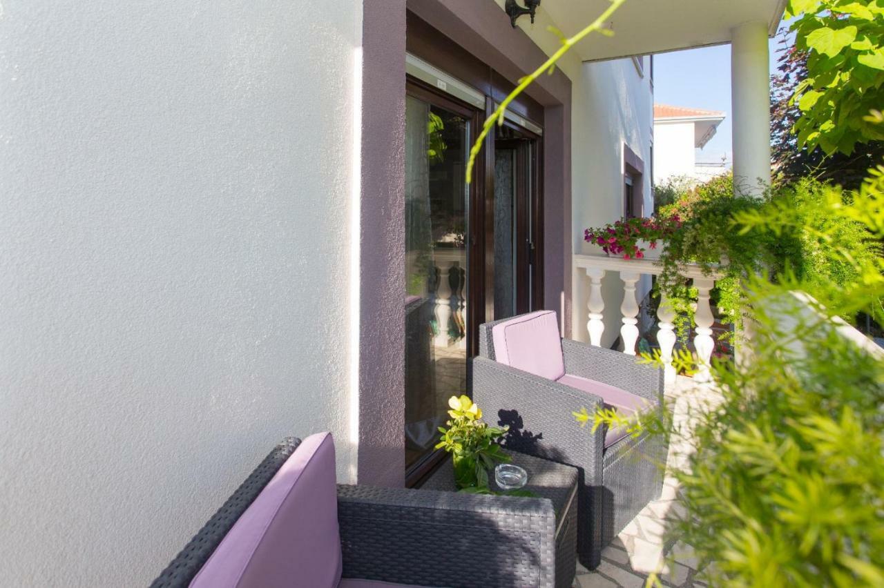 Apartmani Luis Kaštela المظهر الخارجي الصورة