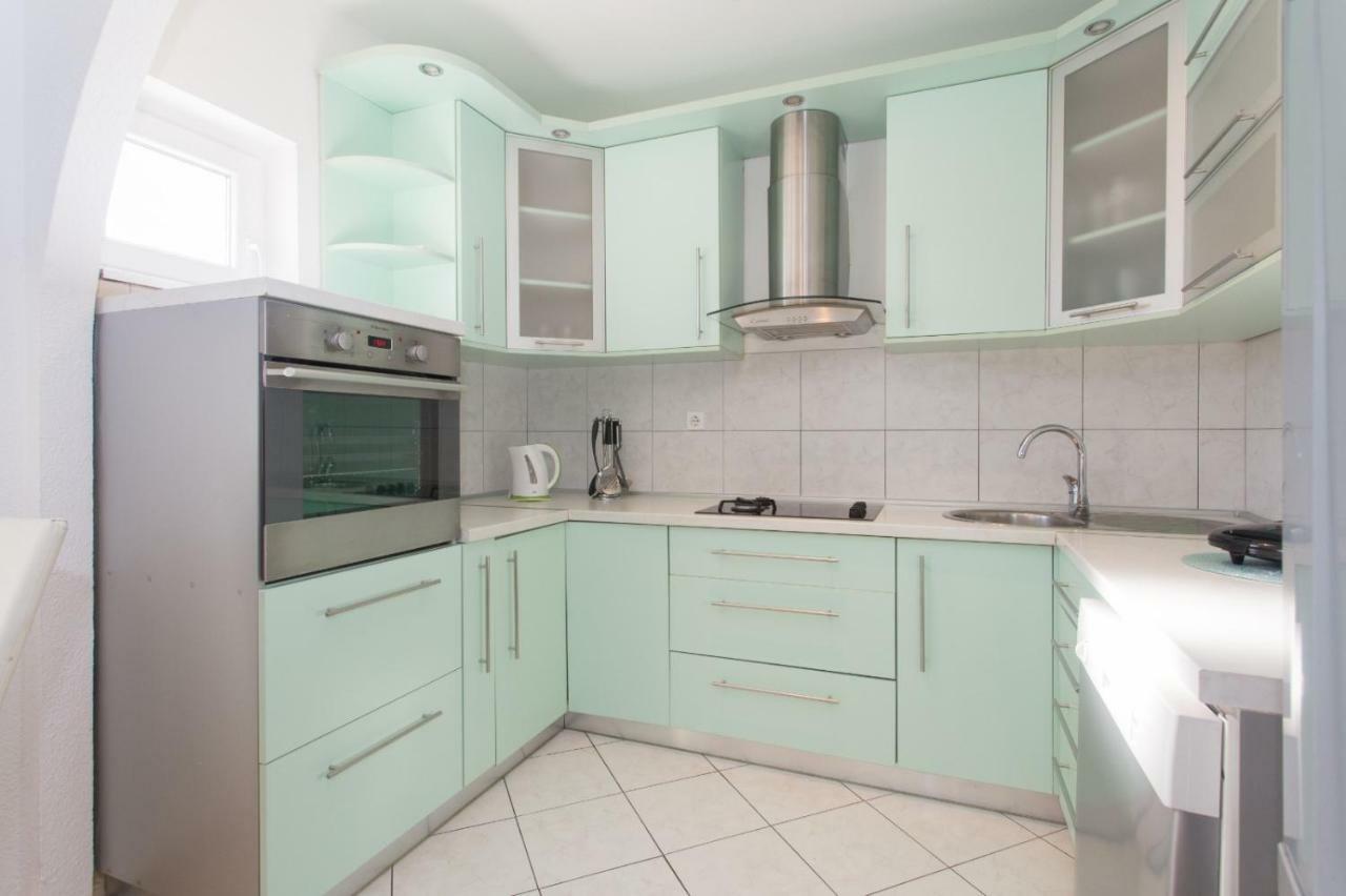 Apartmani Luis Kaštela المظهر الخارجي الصورة